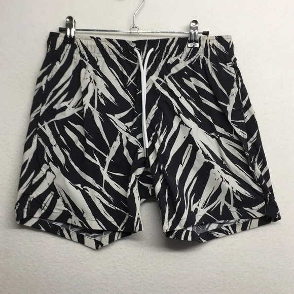 Gap 6” Swim Shorts White Black Multi Men’s S abstract palm print - Picture 1 of 8